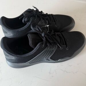 NEW Nike Arrowz SE Black Sneakers Size: 8.5